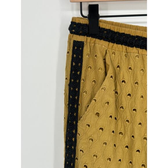 Anthropologie Cropped Pants Green Black Eyelet Fabric Elastic Waist Bohemian XS - Picture 4 of 10